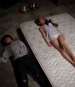 快乐的监禁免费观看